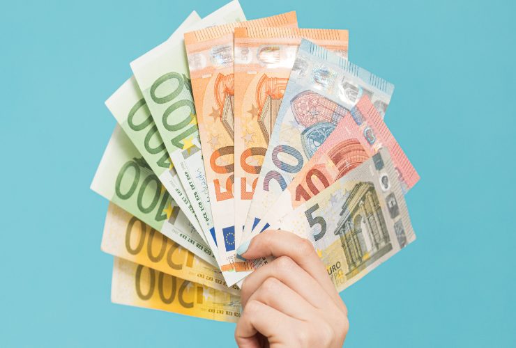 I costi legati al conseguimento della patente A2 - Foto Canva - Corrierecomo.it