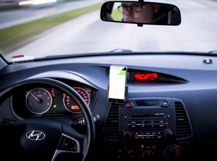 Automobile - depositphotos - Corrierecomo.it