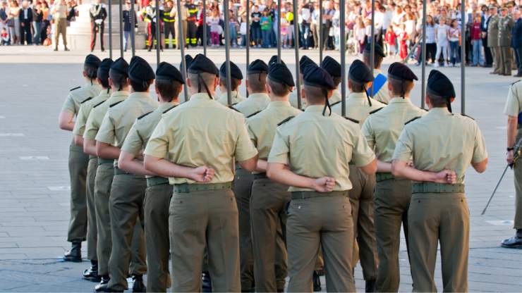 Militari