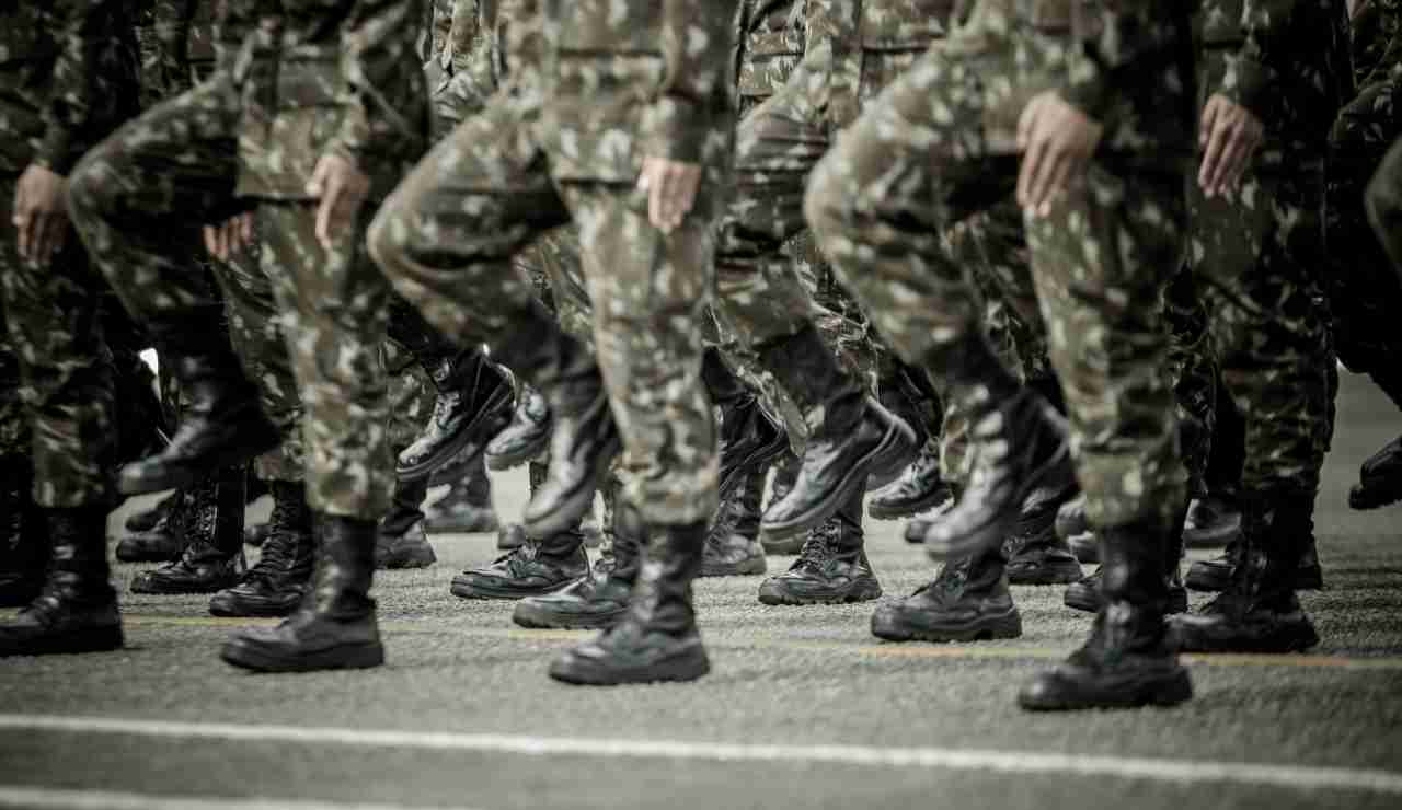 Militari