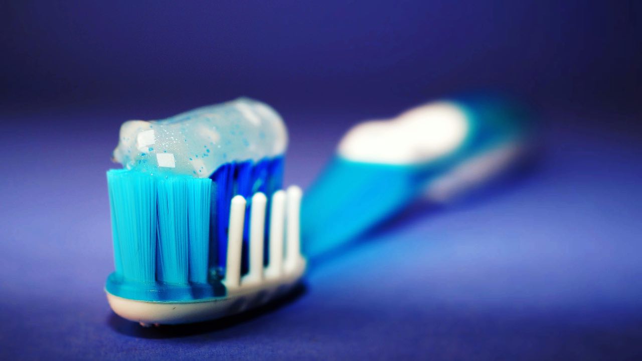 spazzolino, dentifricio denti - pexels- corrierecomo