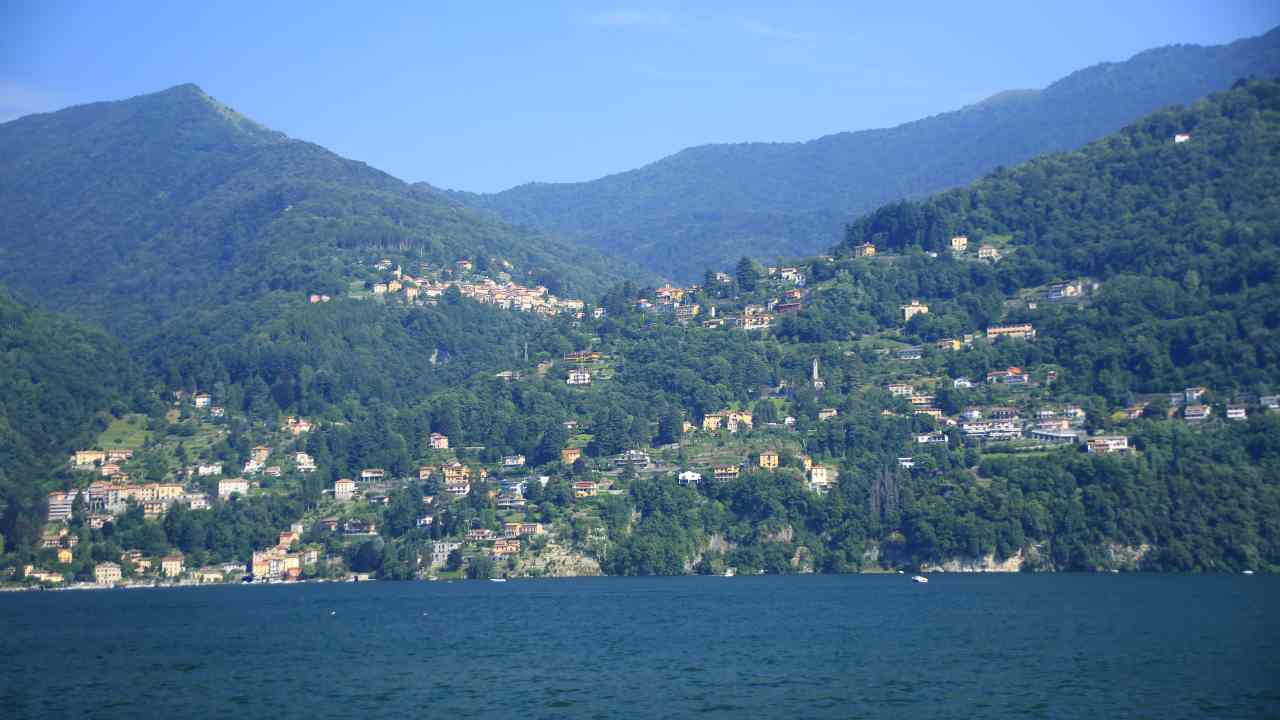Donna scomparsa nel comasco: familiari nel panico | La signora ha 93 anni e potrebbe essere in stato confusionale