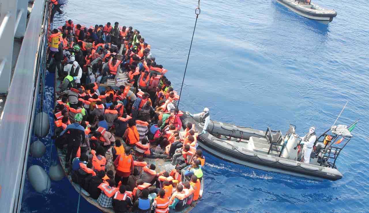 migranti - scafisti - wikipedia - corrierecomo