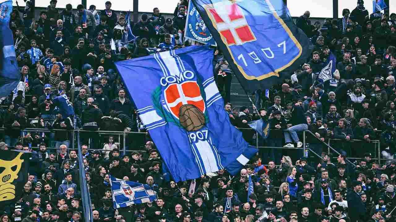 Il Como vola: 3-1 all’Hellas Verona ieri pomeriggio | La classifica fa sognare i tifosi